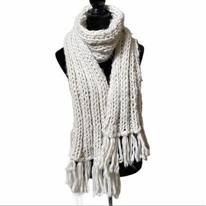 Pac Sun Me To We Chunky Knit Off White Fringe Scarf